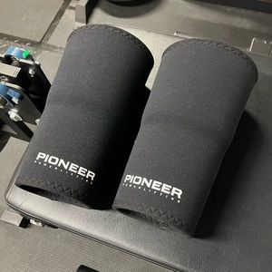 Pioneer powerlifting Knee Sleeves 2XL
